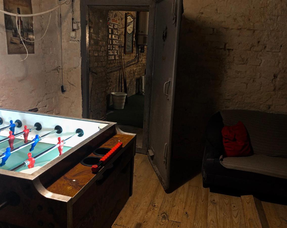 Whole Basement Former Pub2 For Stag Do, Men'S Cave Budapeste Exterior foto