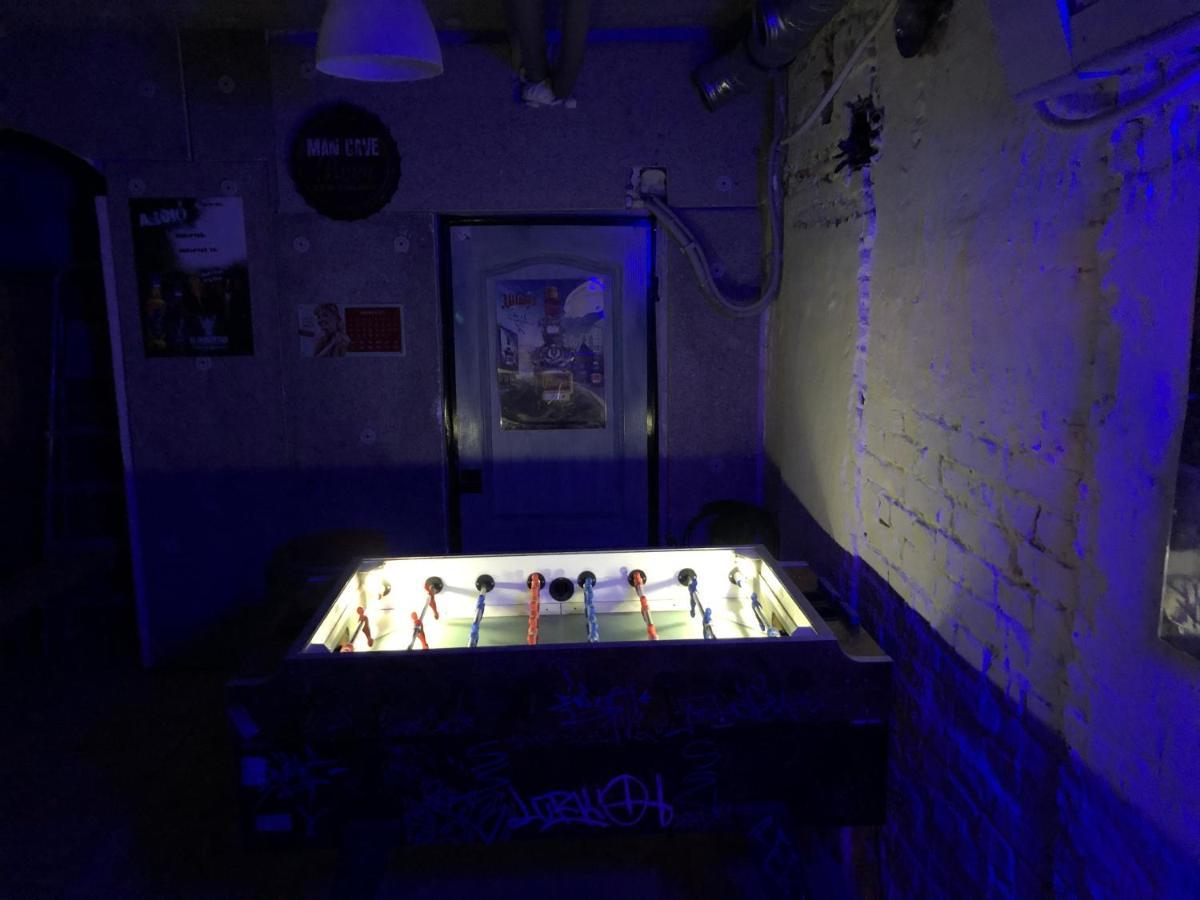 Whole Basement Former Pub2 For Stag Do, Men'S Cave Budapeste Exterior foto
