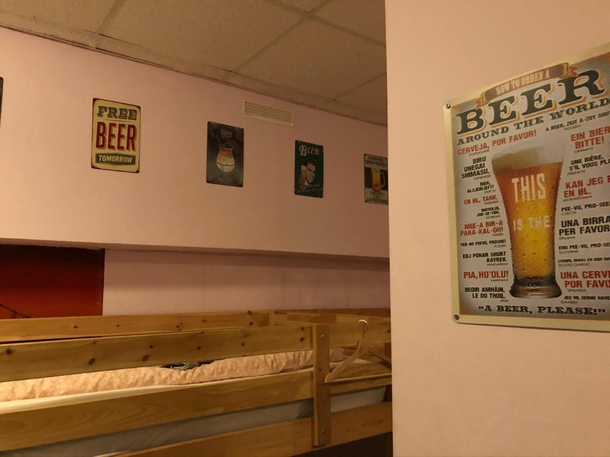 Whole Basement Former Pub2 For Stag Do, Men'S Cave Budapeste Exterior foto