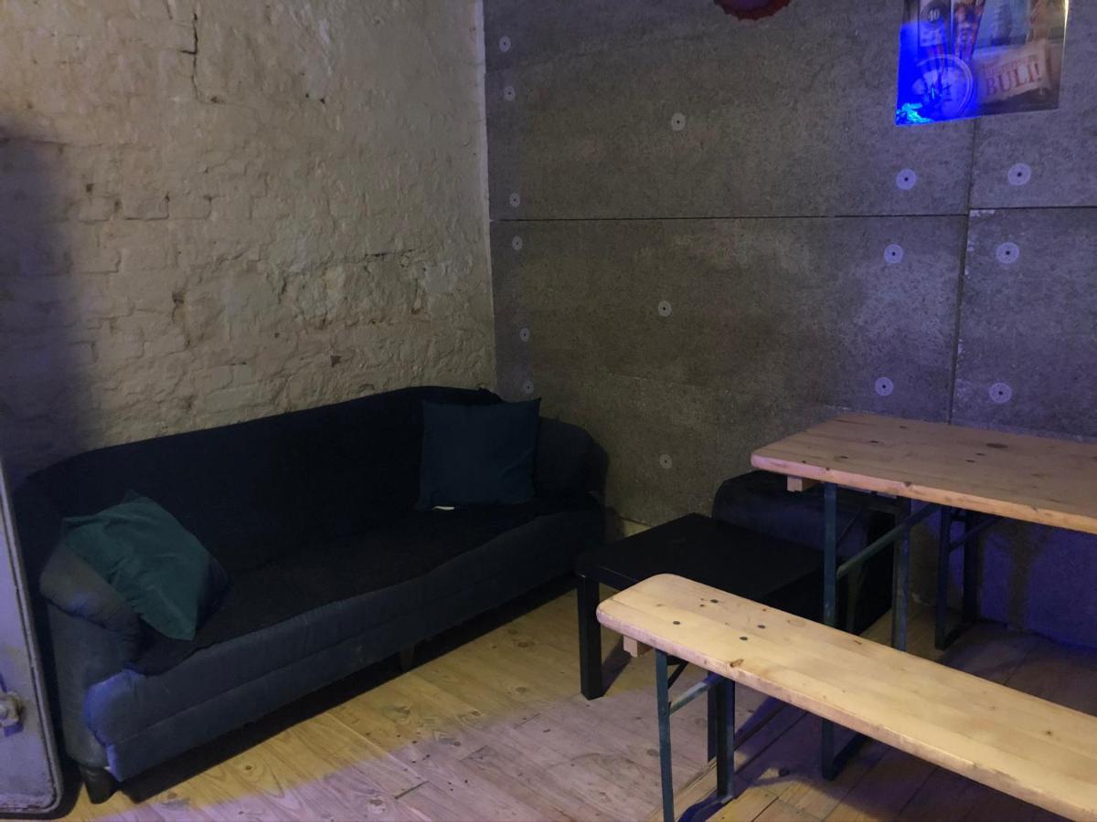 Whole Basement Former Pub2 For Stag Do, Men'S Cave Budapeste Exterior foto