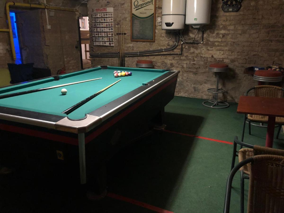 Whole Basement Former Pub2 For Stag Do, Men'S Cave Budapeste Exterior foto